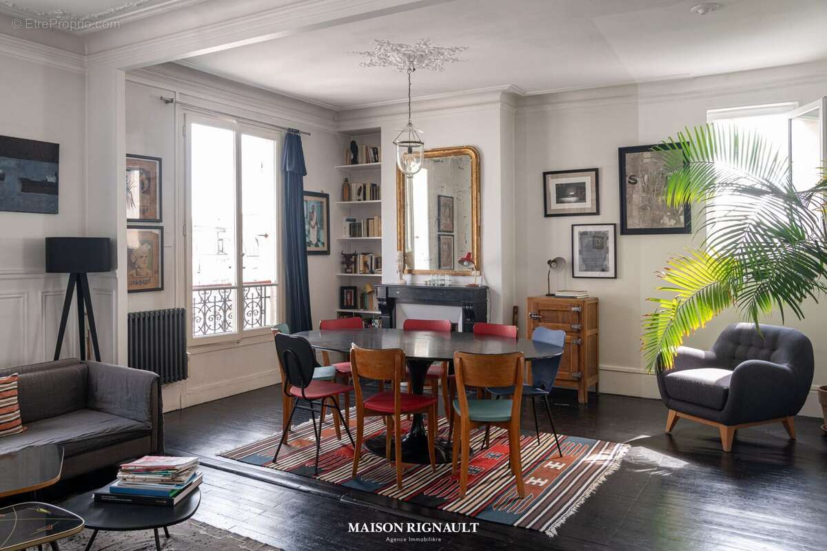 Appartement à PARIS-18E