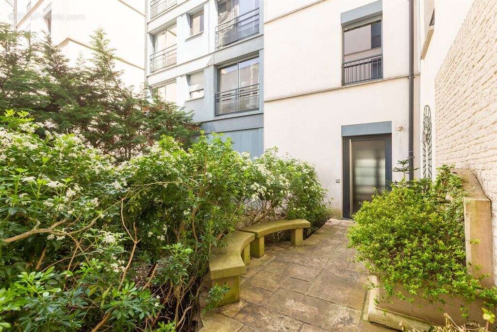 Appartement à PARIS-11E