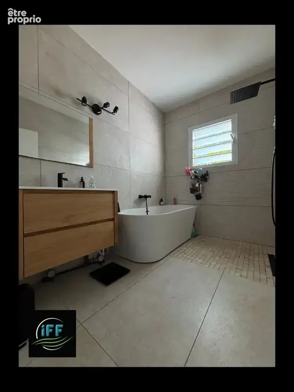 VILLA F5 familiale, fond d'impasse, altitude 150m. - photo 9