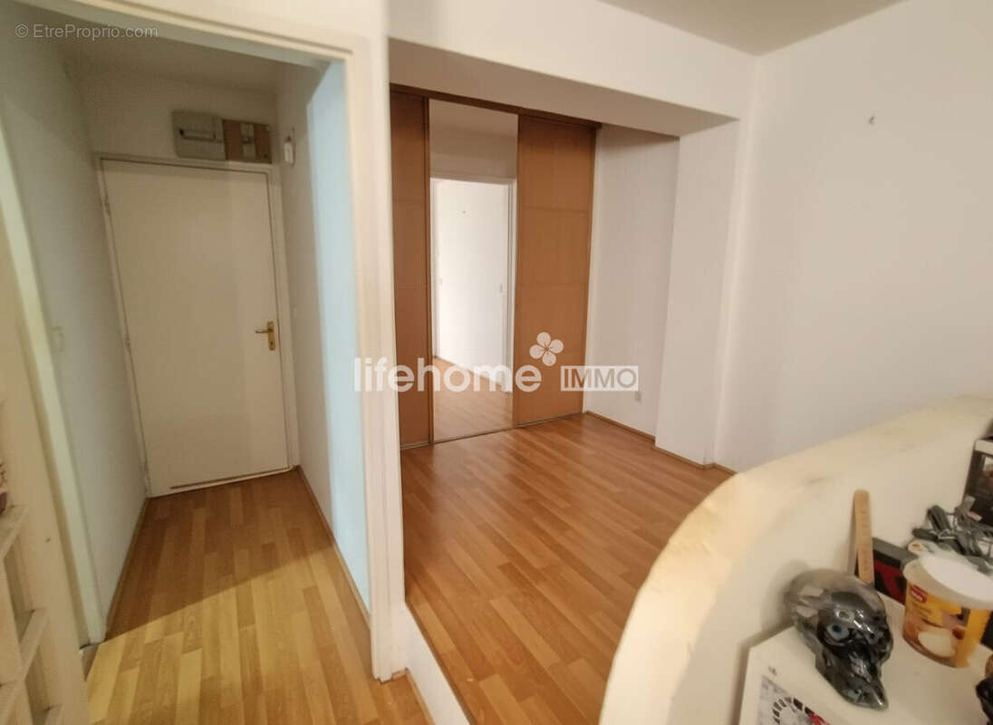 Appartement à JUVIGNAC