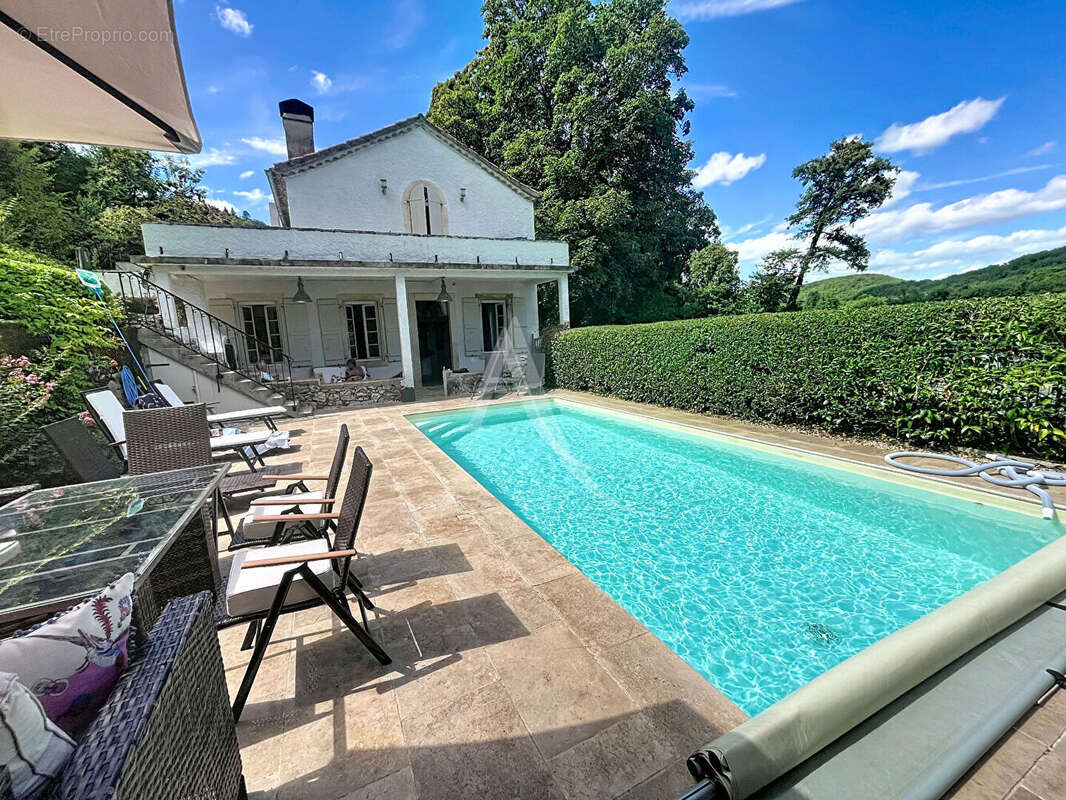 Élégante maison en pierre avec vue dégagée sur la rivière, piscine - photo 14