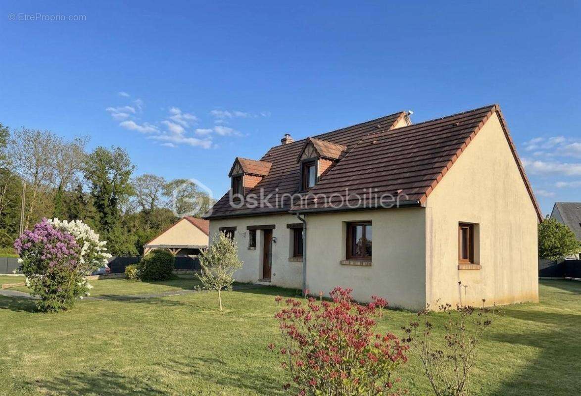 Maison à FONTAINE-BELLENGER