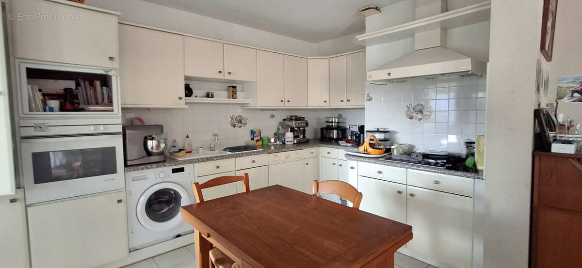 Appartement à SAINT-PAUL-TROIS-CHATEAUX
