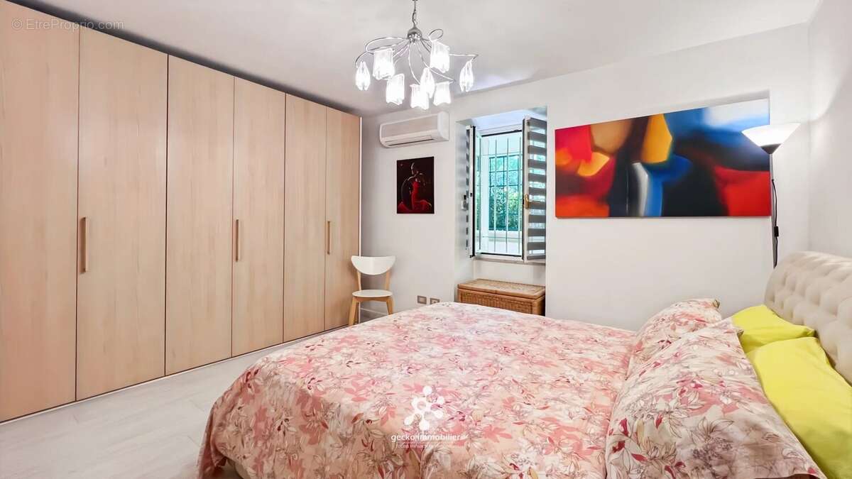 Appartement à MENTON