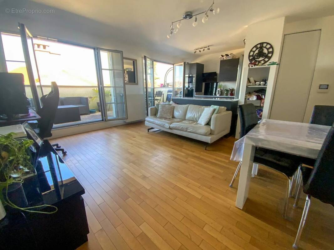 Appartement à LE RAINCY