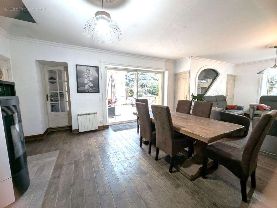 Maison à SAINT-LEGER-SUR-ROANNE