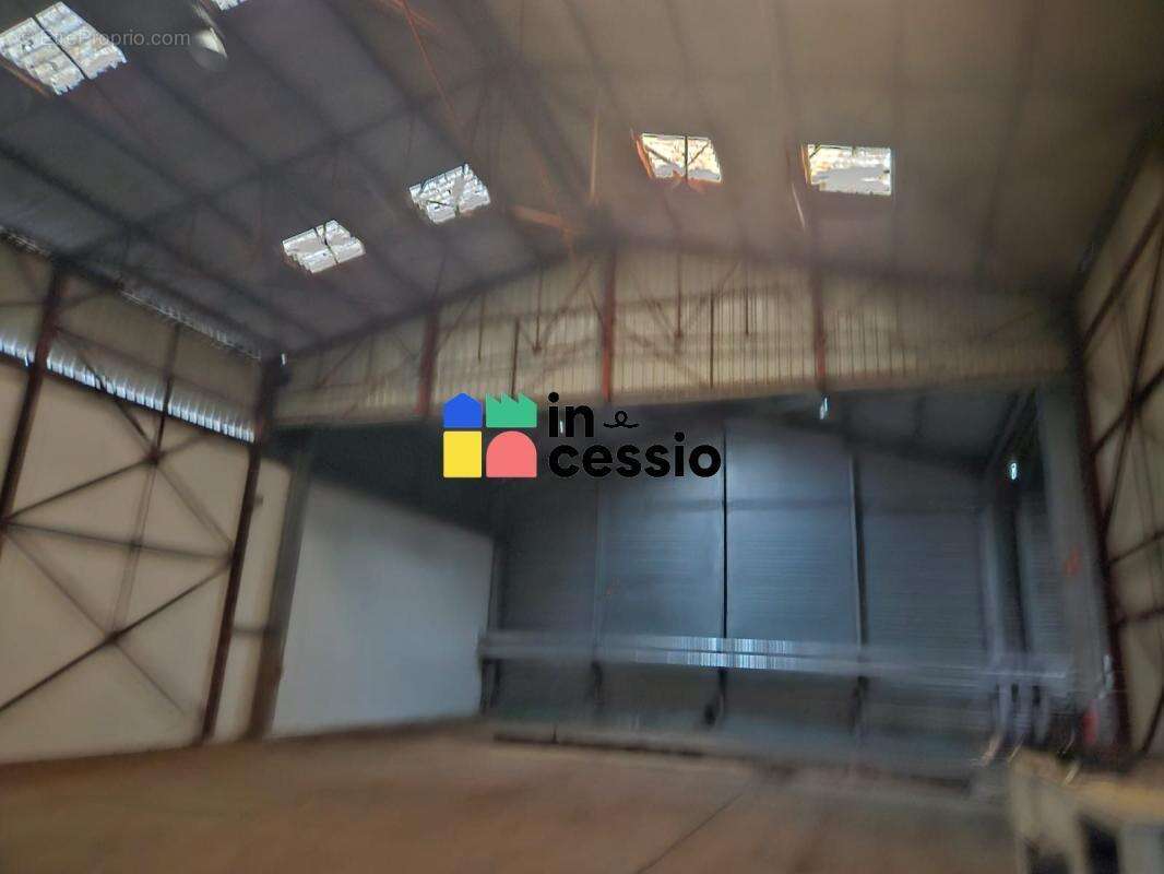 ? ensemble logistique de 13 000 m² – opportunité exceptio - photo 8
