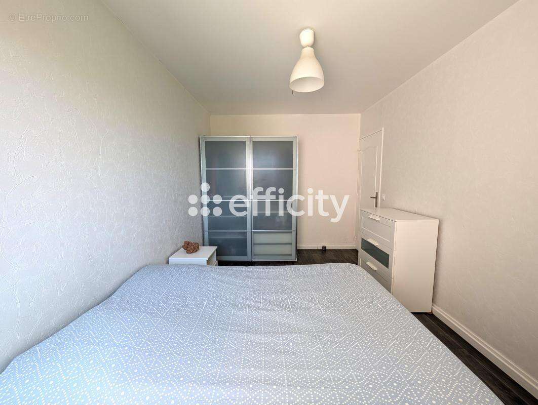 Appartement à ENGHIEN-LES-BAINS