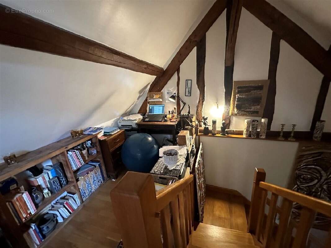 Maison à CHATEAUNEUF-EN-THYMERAIS