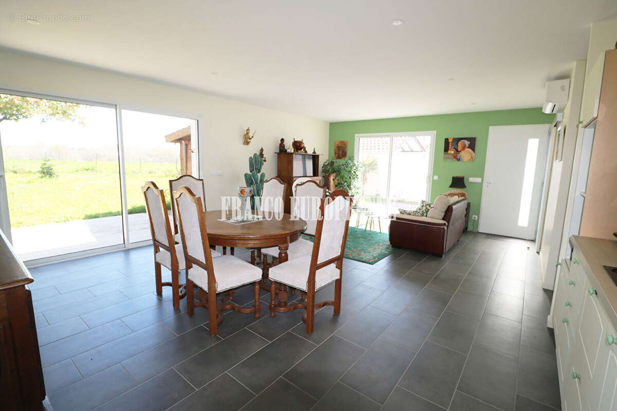 Maison à SAINT-MARTIN-DE-SEIGNANX