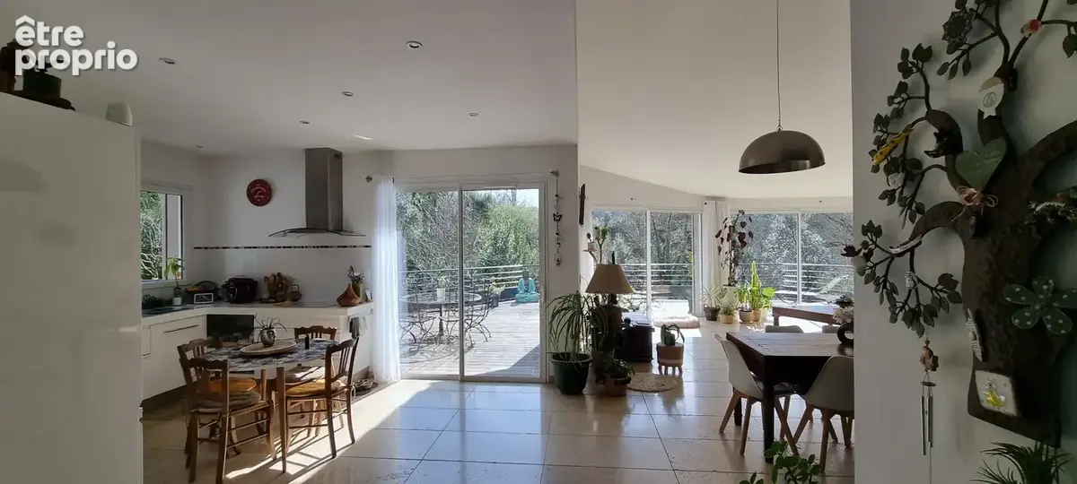Maison 7 pièces 241 m² à vendre à Monoblet (30170) - photo 2
