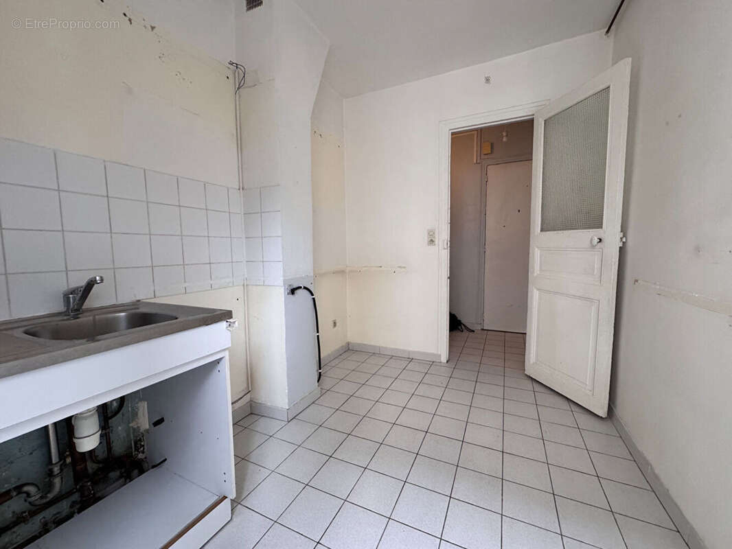 Appartement à PARIS-11E