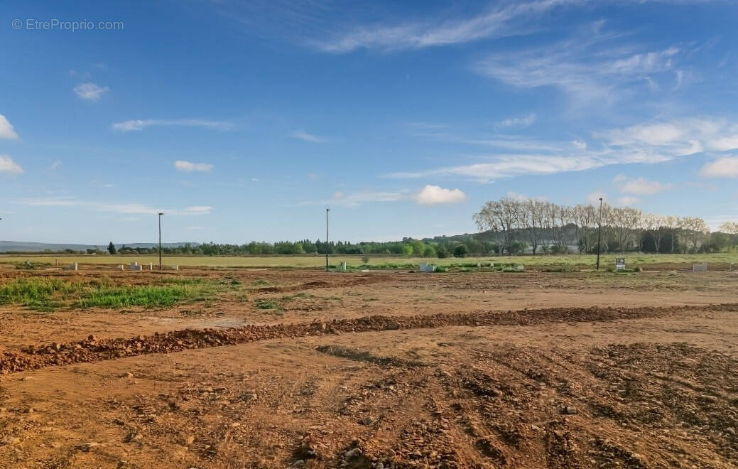Terrain à GINESTAS