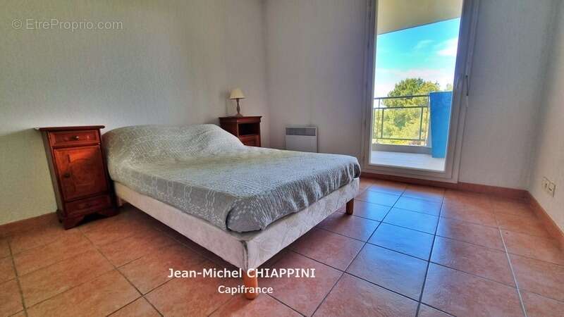 Appartement à MARSEILLE-12E