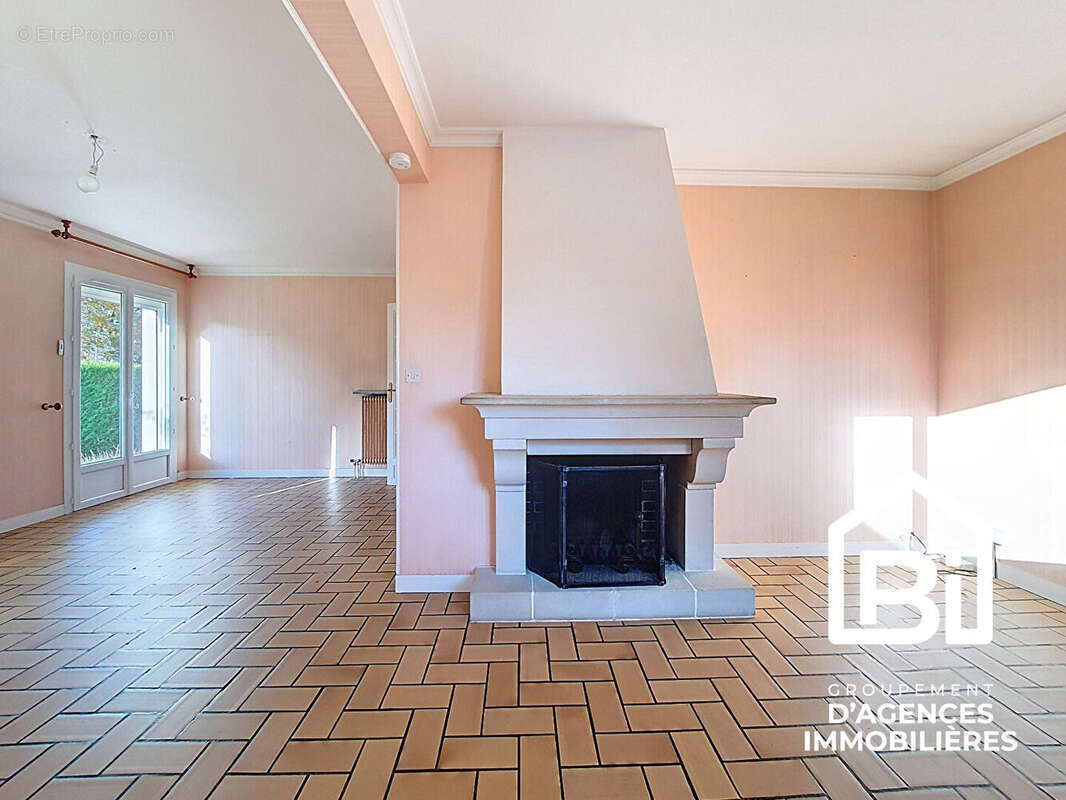 Maison à MONDEVILLE