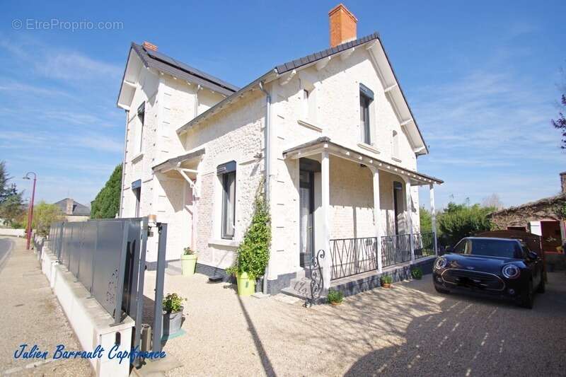 Maison familiale de 148m² avec 5 chambres entièrement rénovée en 2021 sur un terrain clos de 438m² - photo 15