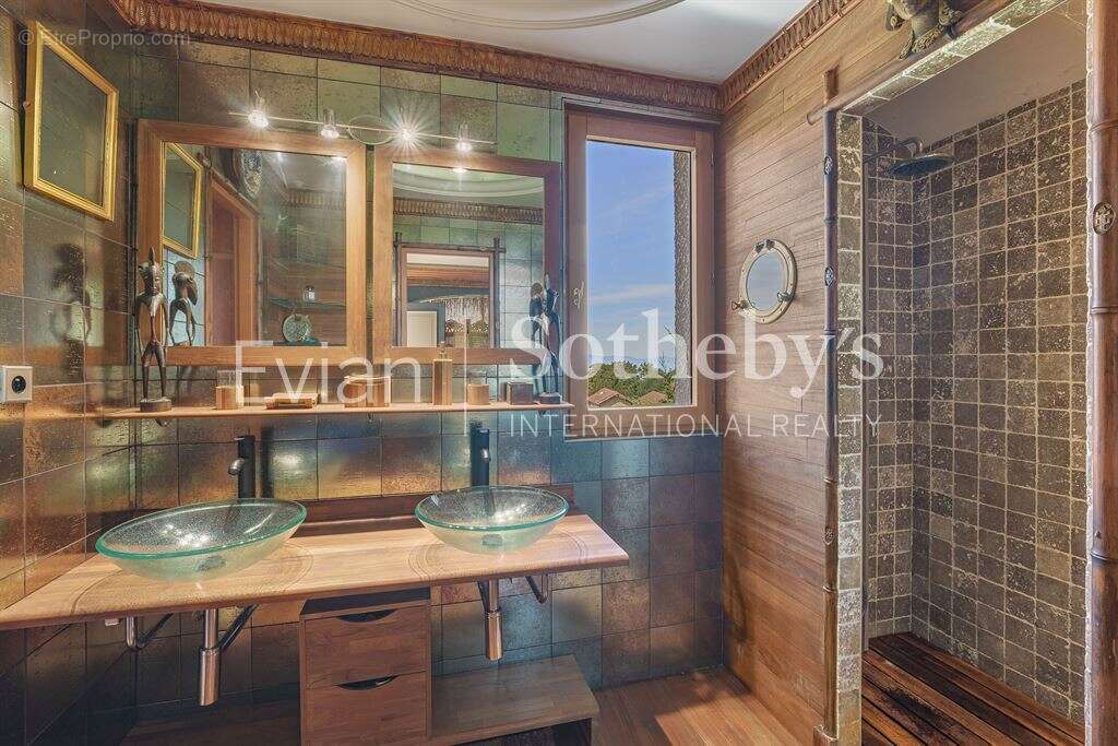 Maison à SAINT-PAUL-EN-CHABLAIS