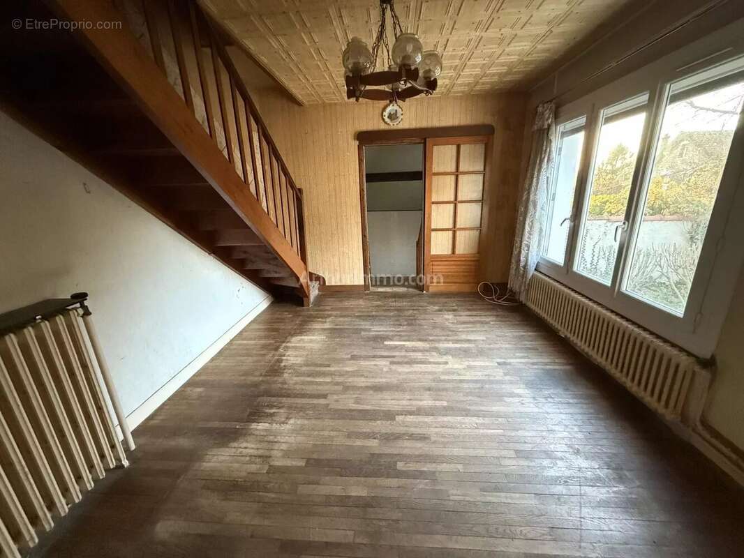 Maison à SOISY-SUR-SEINE