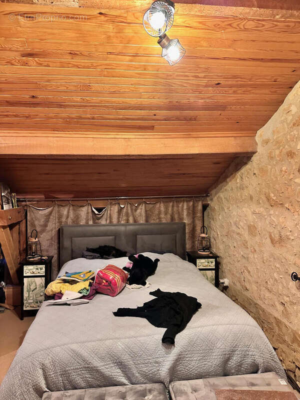 chambre 2 (1) - Maison à PRAYSSAC