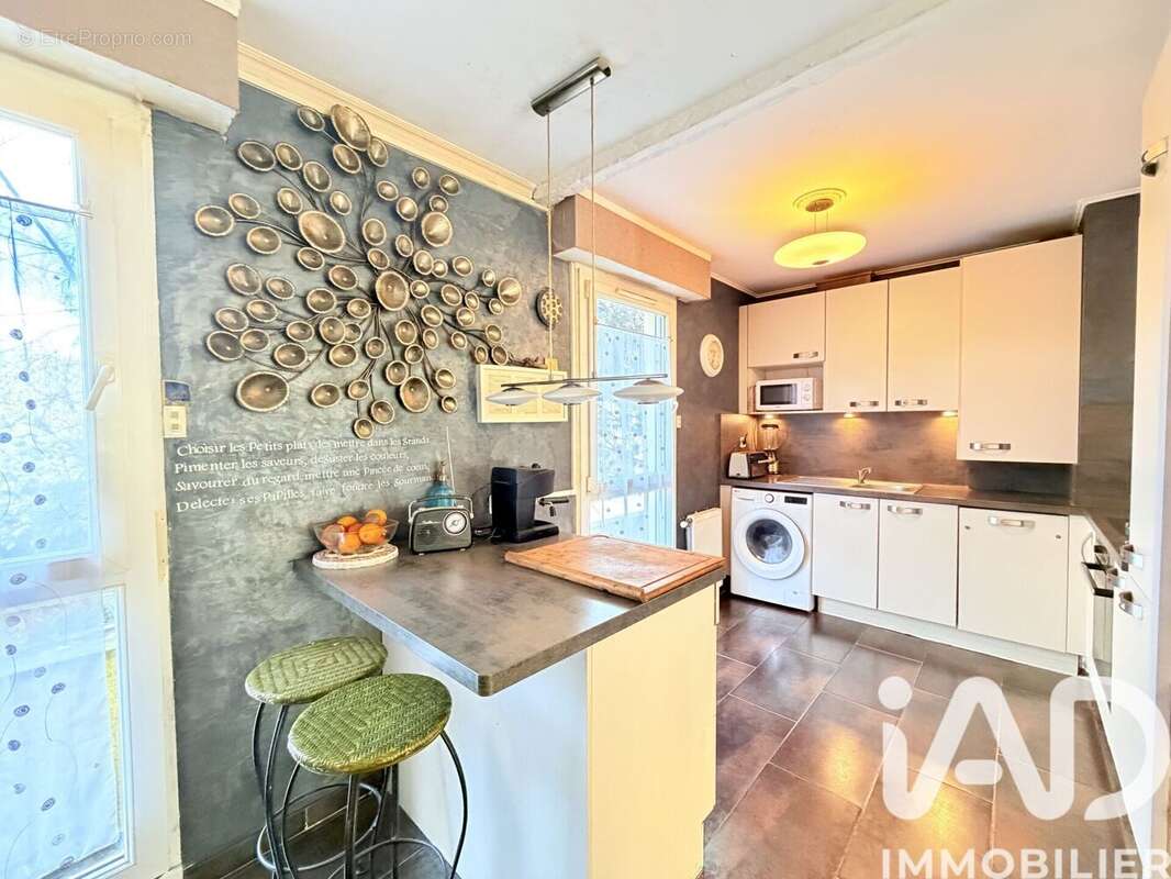Appartement 76 m² à Lognes  - photo 8