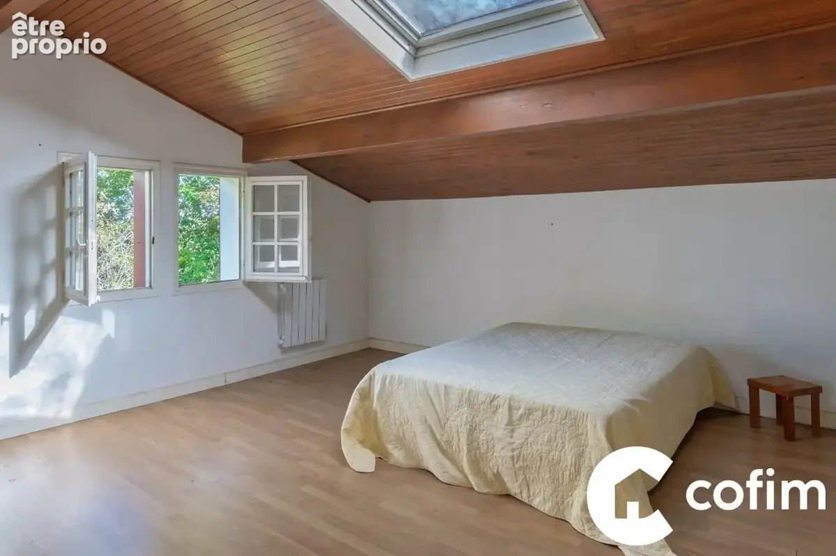 Maison 218 m² à Urt  - photo 8