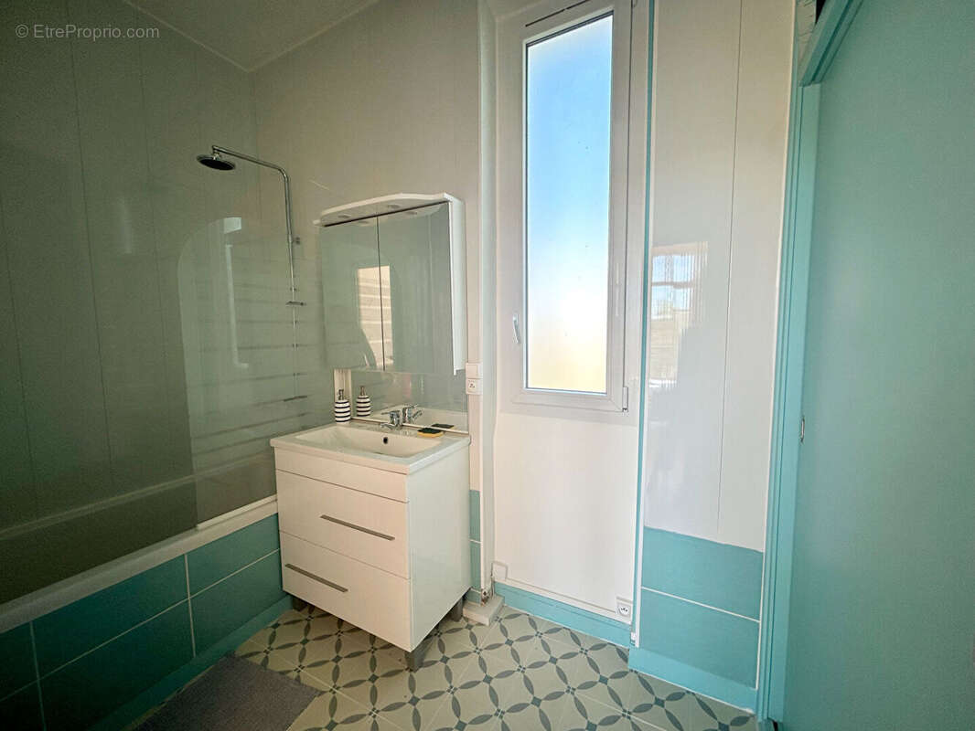 Maison à NERIS-LES-BAINS