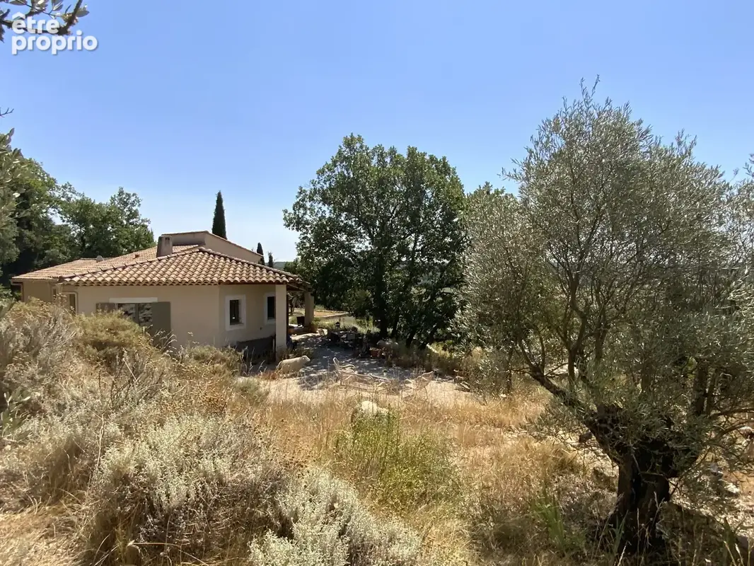 Villa d'architecte en position dominante de plain pied et sa vue panoramique. - photo 21