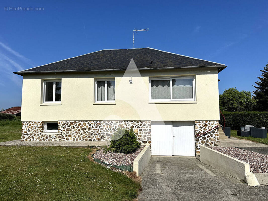 Maison à BEAUMESNIL