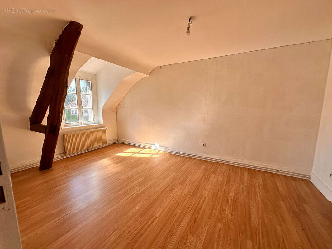 Maison à AUBIGNY-SUR-NERE