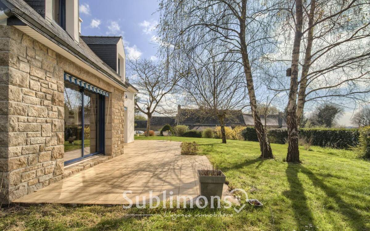 Maison à NOYAL-MUZILLAC