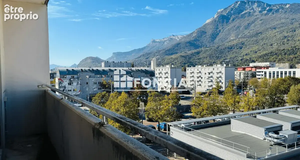 Appartement à SEYSSINET-PARISET
