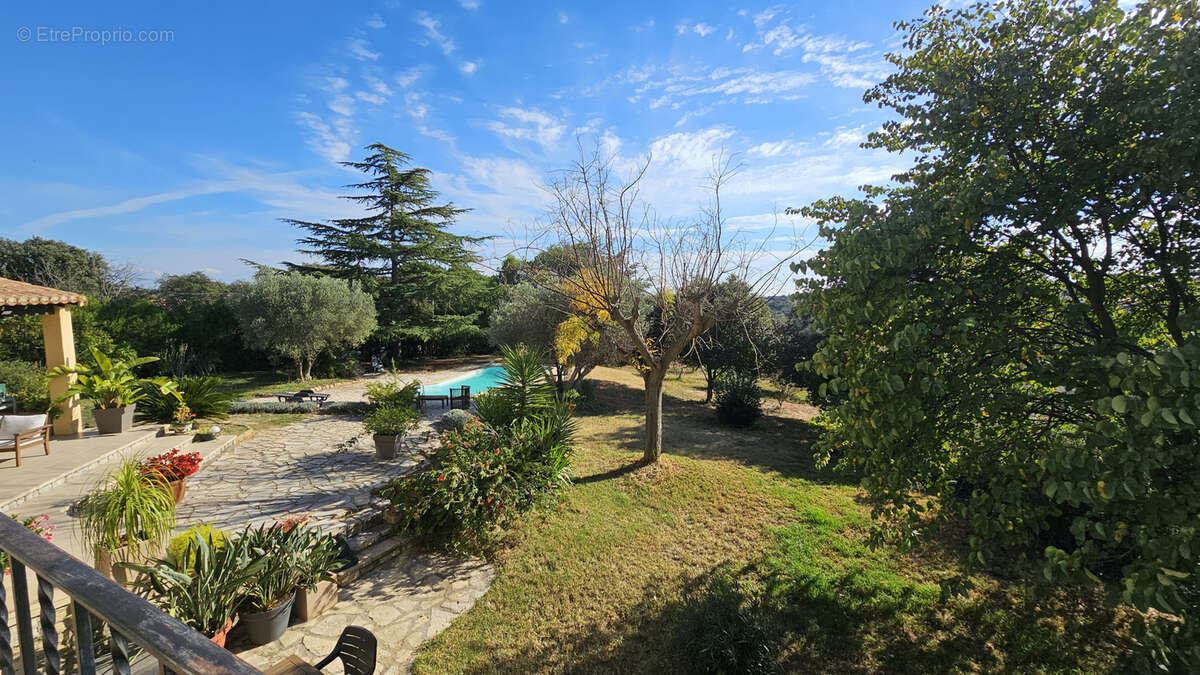 Maison à SAINT-GILLES