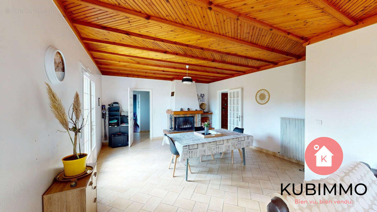 Maison à TALMONT-SAINT-HILAIRE