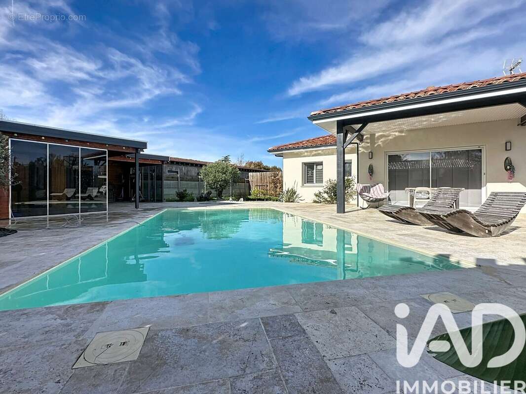 Photo 2 - Maison à POMAREZ