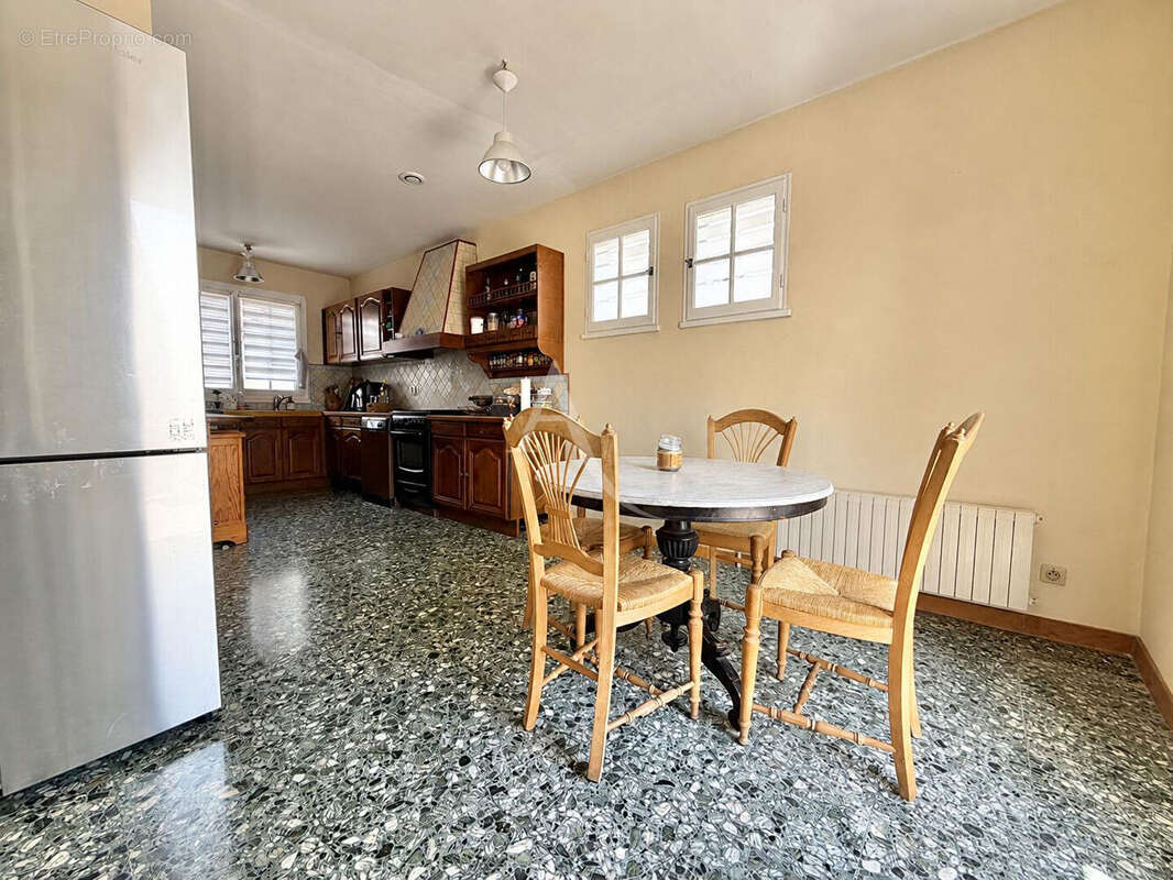 Maison à OZOIR-LA-FERRIERE