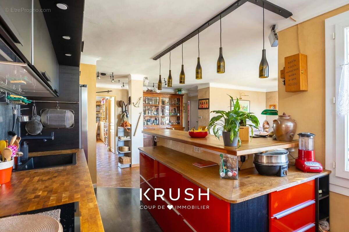 Appartement à MARSEILLE-7E