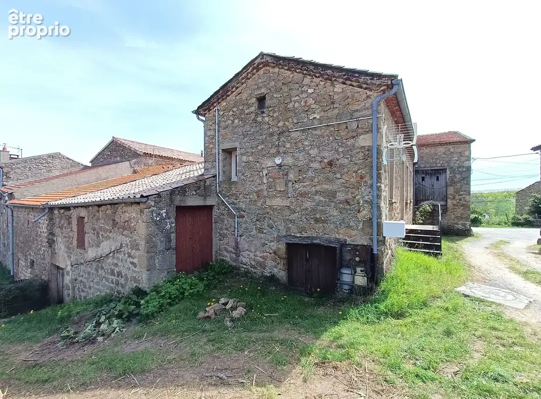 Extérieur côté