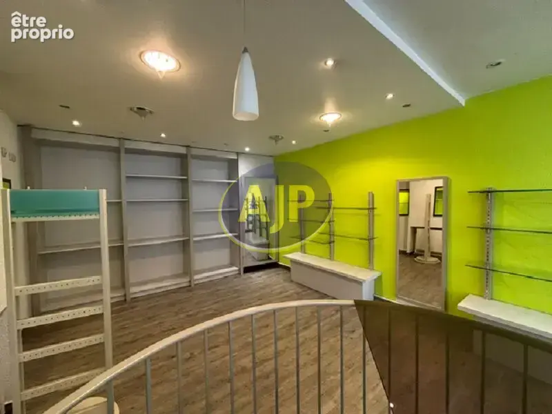 Local commercial Pontivy 32 m2 - photo 2
