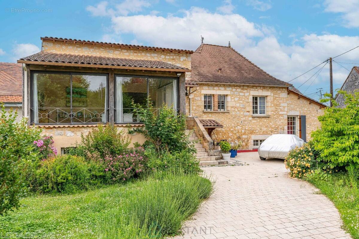 Maison à MONBAZILLAC