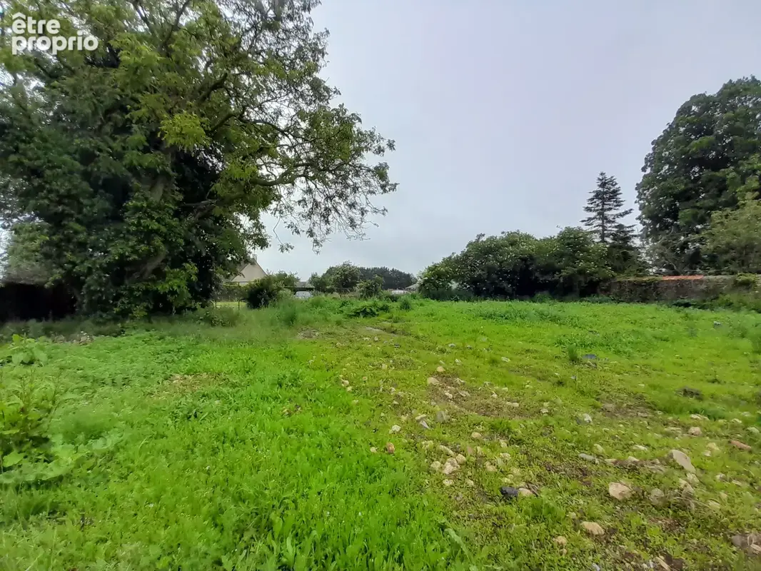 Terrain à PRUNAY-LE-GILLON