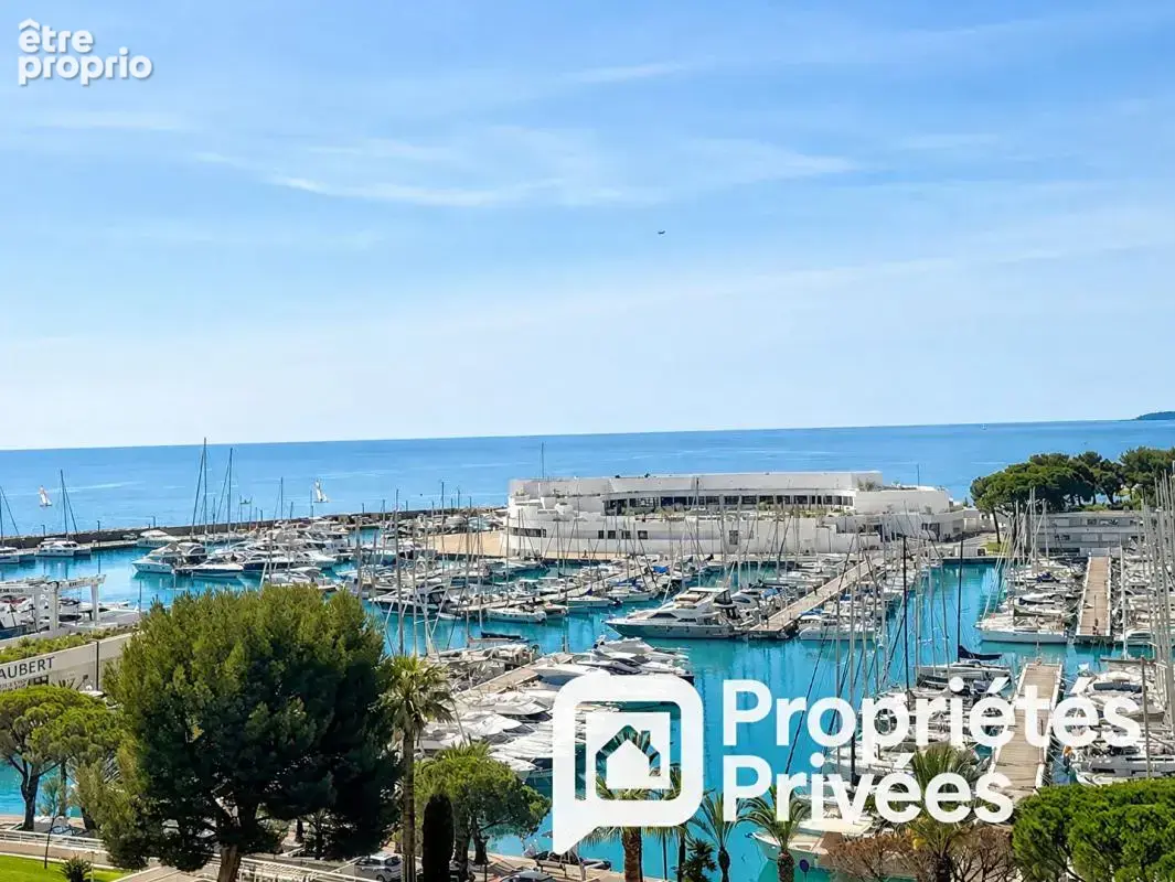 Marina Baie des Anges  Superbe 2 pièces - photo 3