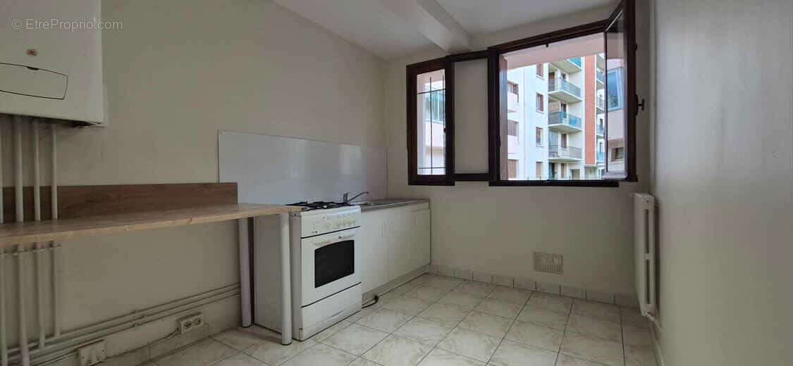 Appartement à CARCASSONNE