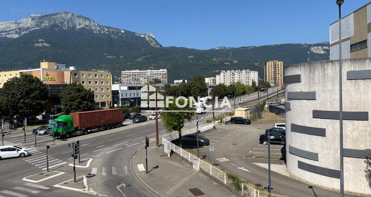 GRENOBLE Léon Blum, à VENDRE APPARTEMENT T1 de 34,61 m² avec balcon - photo 5