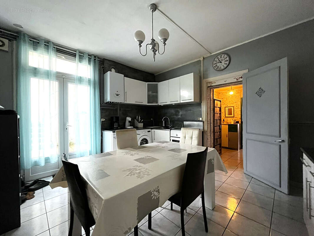 Maison à CHATELLERAULT