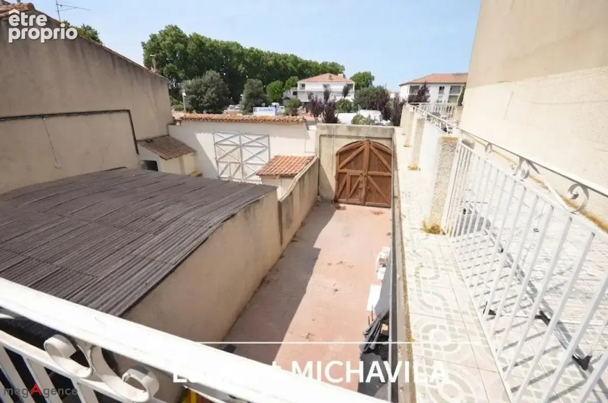 Grande maison de village T6 avec cour et boxs — Villeneuve-lès-Béziers - Vendu loué - photo 16