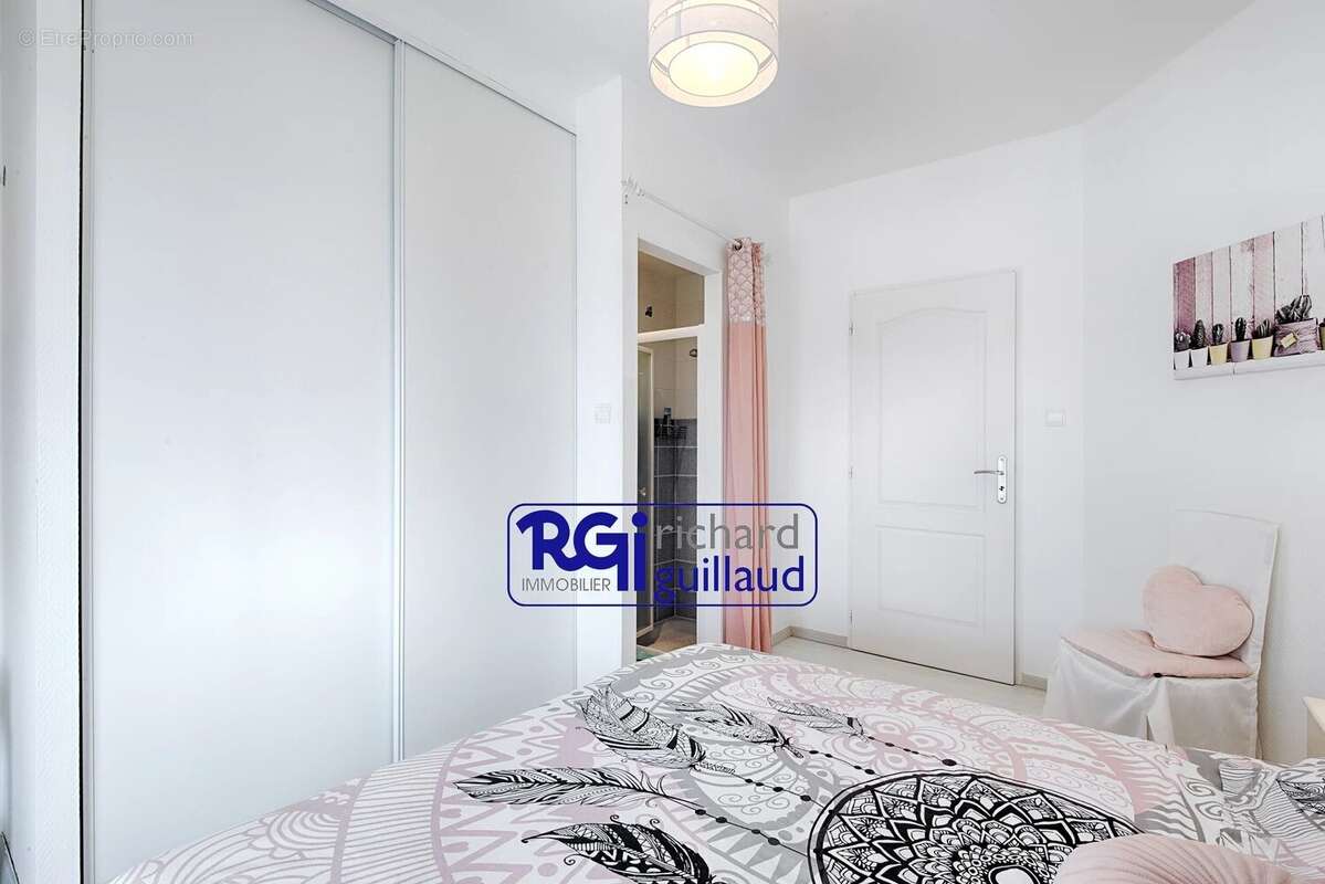 Maison à LA TOUR-DU-PIN