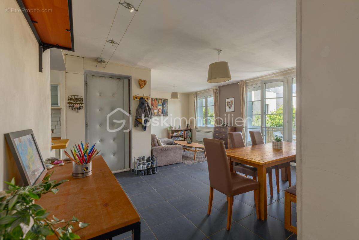 Appartement à LYON-9E