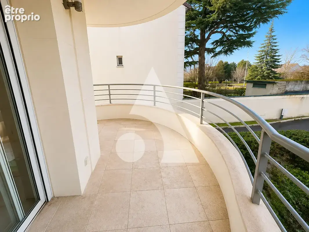 Appartement SAINTE GENEVIEVE DES 3 pièces 79.35m² - photo 5