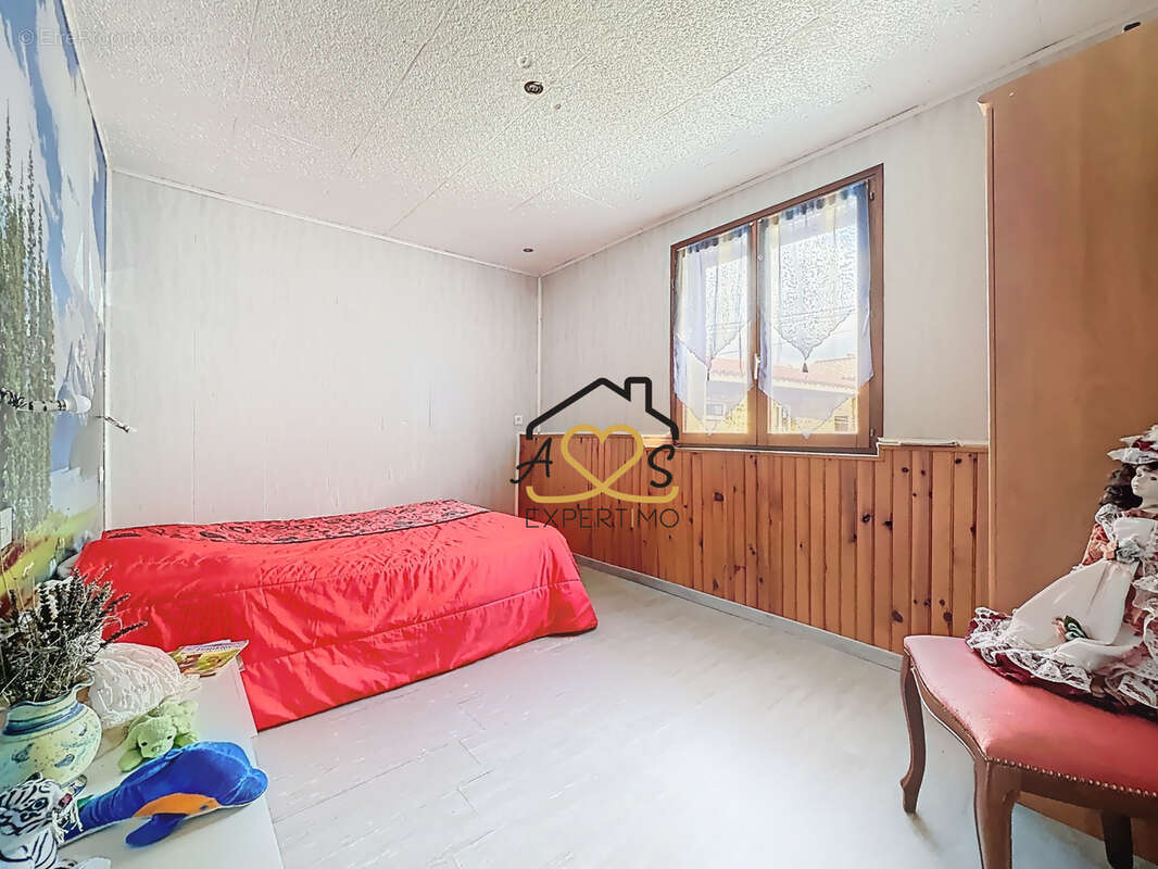 Maison à ISSERTEAUX