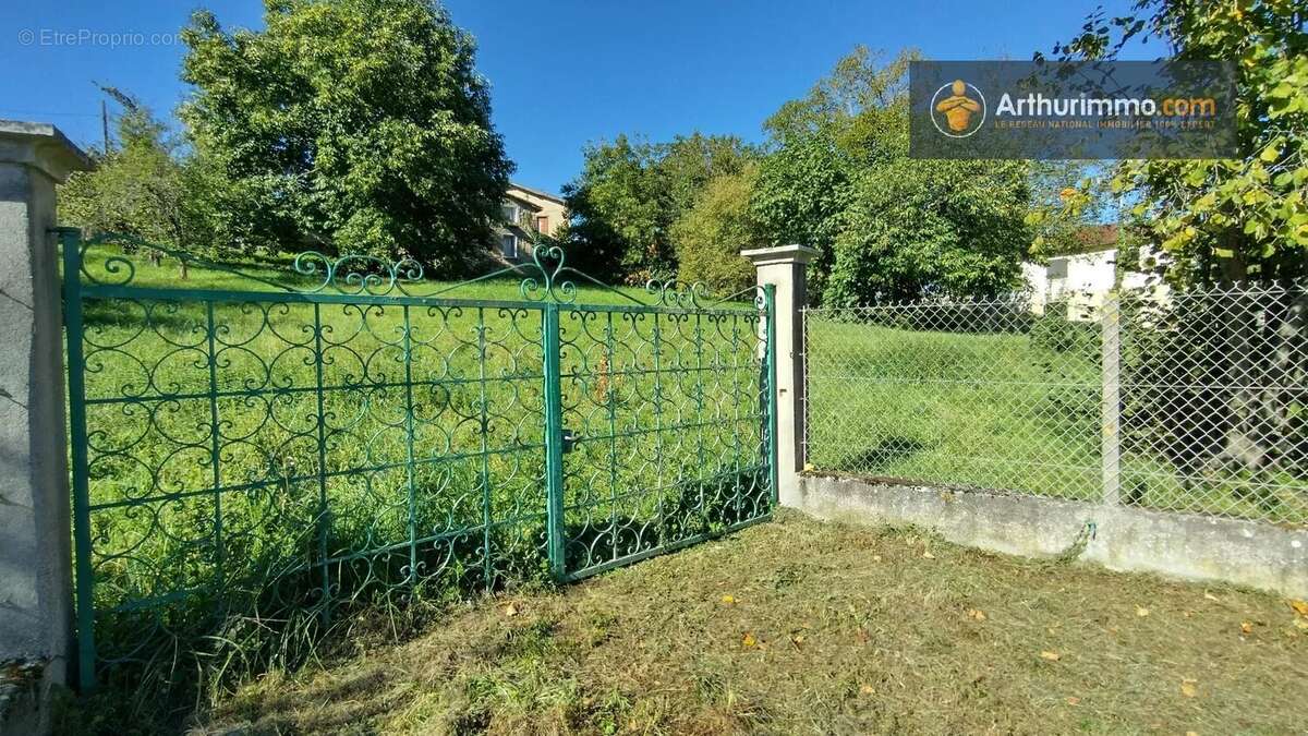 Terrain à LAROQUE-D&#039;OLMES